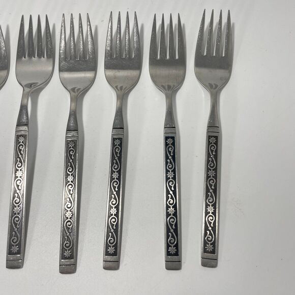 Lot of 8 Oneida Spanish Court Stainless Salad Forks 6 1/4 In Vtg Flatware - Picture 3 of 8